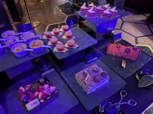 OZONE | The Ritz-Carlton, Hong Kong by null