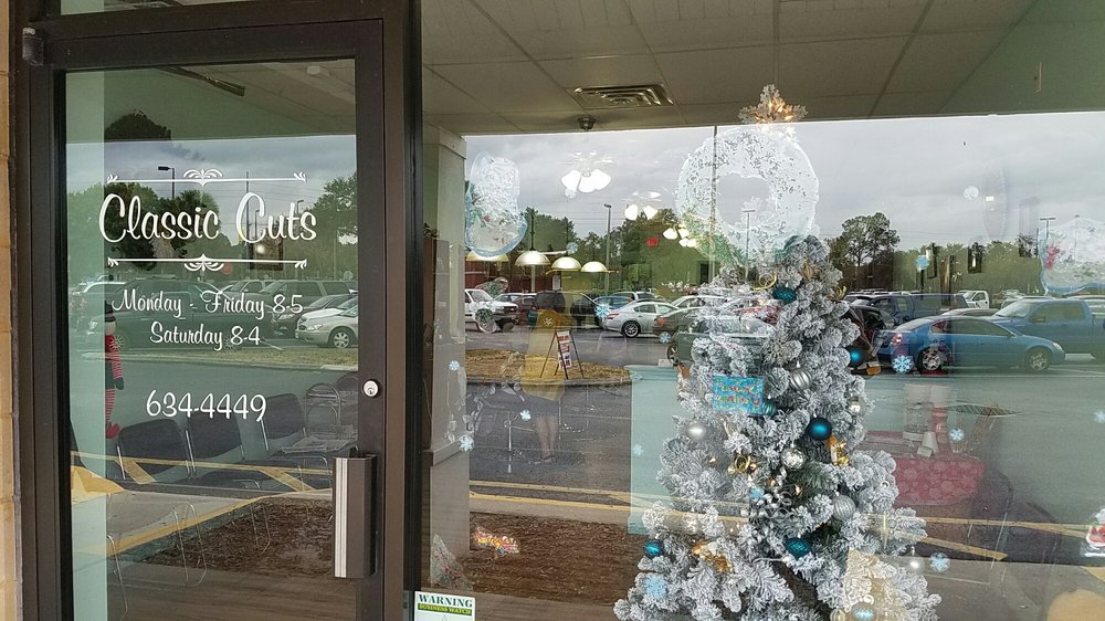 CLASSIC CUTS Updated August 2024 3020 E College Ave, Ruskin