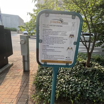 Crystal City Workout Park - Parks Near Me - Arlington, Virginia