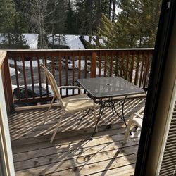 Mountain Retreat Resort - Balcony from living room
