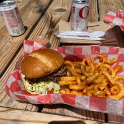 The Backyard BBQ - Lunch