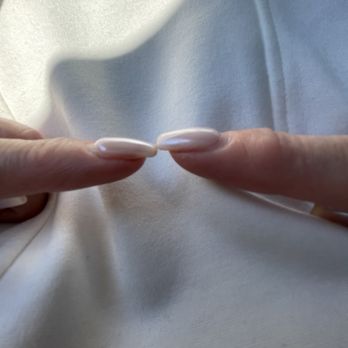 Deluxe Nails Spa - Nail Salons Near Me - Oswego, Illinois