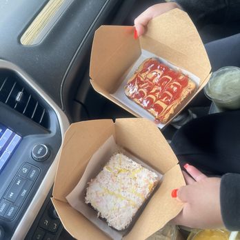 Scullery - Cream cheese and salmon on toast and spicy peanut butter and jelly on toast - Coffee & Tea Near Me - San Francisco, California