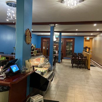 1000 Curry - the inside of a restaurant - Indian Near Me - Gananoque, Ontario