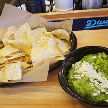Torchy's Tacos - Guacamole and chips - Tex-Mex Near Me - Norman, Oklahoma