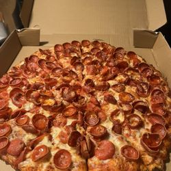 The pepperoni pizza!