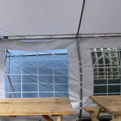 Belmont Street Eats - Some covered/heating seating at the back