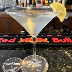 The Greenroom - Lemon drop (mostly Vodka!)
