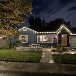 Christmas Light Brothers - Lights look great!