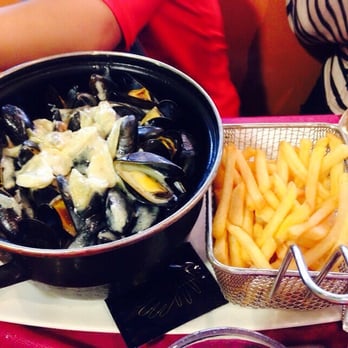 La Flibuste - Moules roquefort - French Near Me - Fécamp, 76 La Flibuste - Moules roquefort - French Near Me - Fécamp, 76