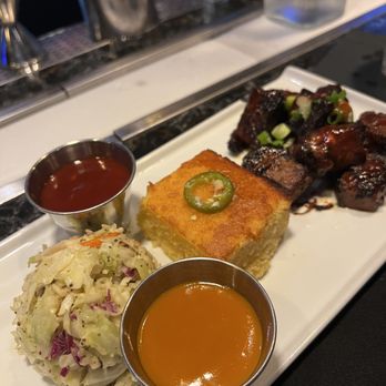 Fortun's Kitchen + Bar - Bars Near Me - La Quinta, California