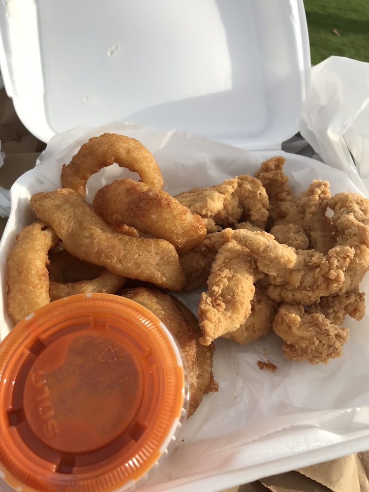 CRUSHED PEPPERS PIZZA AND GRILL Updated August 2024 73 Photos & 96