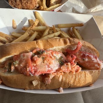 Angie’s Lobster - Lobster roll - Seafood Near Me - Plano, Texas