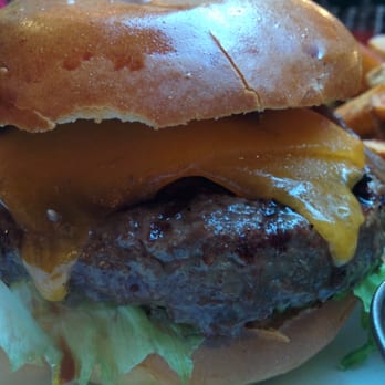 Hard Rock Café Prague - Juicy meat and melted cheese! - American Near Me - Prague, Puerto Rico