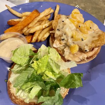 Tiki Island Broiler - Hawaiian chicken sandwich - Hawaiian Near Me - St. George, Utah