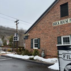 Brick House Wood Fired Pizza Kitchen & Bar