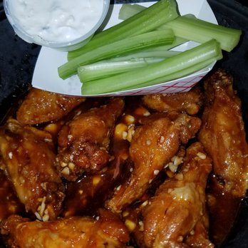 Billy's Tavern - Myong Wings - Pubs Near Me - Davie, Florida Billy's Tavern - Myong Wings - Pubs Near Me - Davie, Florida