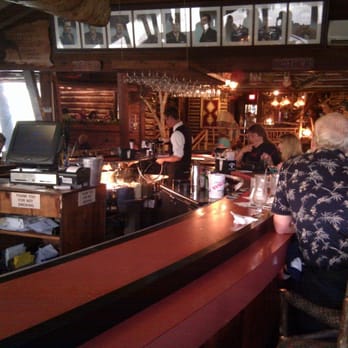 Ishnala - Bar.  Grab a drink while waiting for your table. - Steakhouses Near Me - Wisconsin Dells, Wisconsin