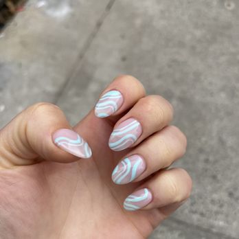 Luxe Nails & Spa - Nail Salons Near Me - Brooklyn, New York