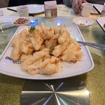 YiXin Restaurant - Salt Pepper Squid - Cantonese Near Me - Brooklyn, New York YiXin Restaurant - Salt Pepper Squid - Cantonese Near Me - Brooklyn, New York