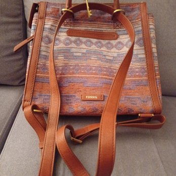 Fossil Store - Backpack convertible purse - Accessories Near Me - Edmonton, Alberta Fossil Store - Backpack convertible purse - Accessories Near Me - Edmonton, Alberta