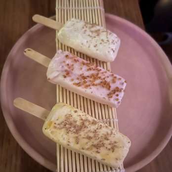 Los Balcones - Coconut and Mango ice bar - Peruvian Near Me - Los Angeles, California Los Balcones - Coconut and Mango ice bar - Peruvian Near Me - Los Angeles, California
