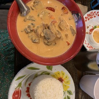 Degthai - RED CURRY - Thai Near Me - Nashville, Tennessee