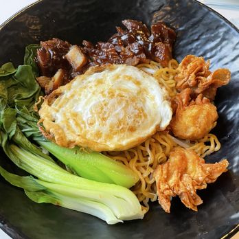 Food Terminal - Grandma BBQ Pork Tossed Noodle - Malaysian Near Me - Chamblee, Georgia