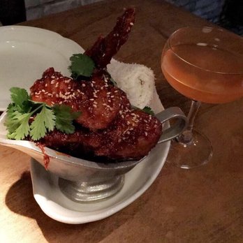 Au Cheval - General Janes fried chicken and pink vodka lemonade - Bars Near Me - Chicago, Illinois Au Cheval - General Janes fried chicken and pink vodka lemonade - Bars Near Me - Chicago, Illinois