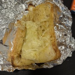 Doreen's Pizzeria - Cheezy Garlic Bread
