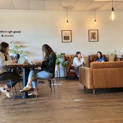 Vinyl Coffee - Relaxing atmosphere.