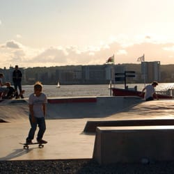 Cardiff Barrage Skate Plaza