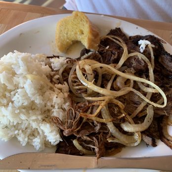 El Cubano - Vaca Frita with fried plantains, white rice, black beans, and fresh garlic bread. - Cuban Near Me - Valencia, California