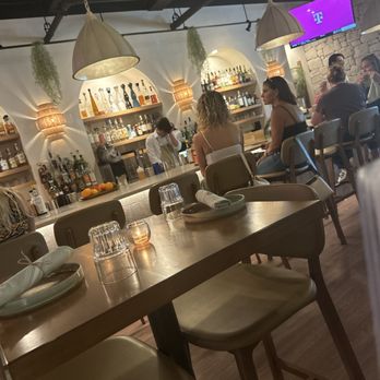 Lolas Longmeadow - Mexican Near Me - Longmeadow, Massachusetts