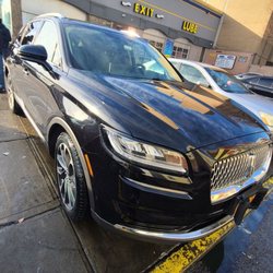 Shiny Car Wash & Lube - Clean as a whistle!