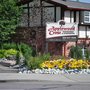 Applewood Crest Townhomes & Apartments