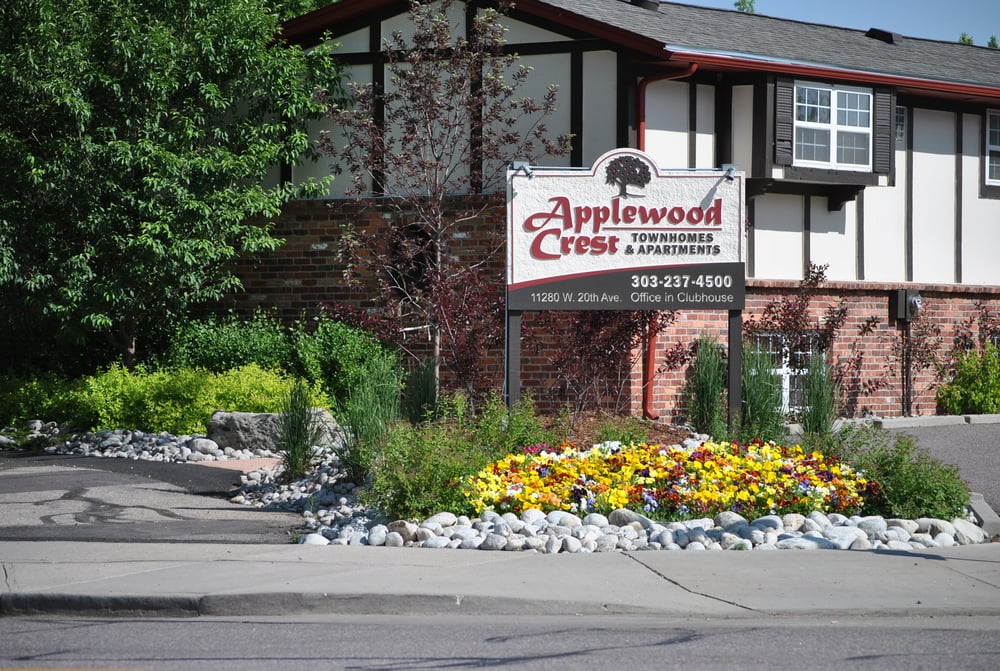 APPLEWOOD CREST TOWNHOMES & APARTMENTS Updated June 2024 30 Photos