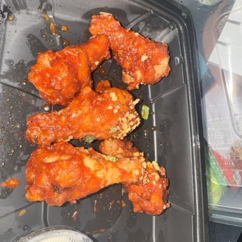 Yard House - Korean chili Crispy Traditional Wings - New American Near Me - Washington, DC, District of Columbia