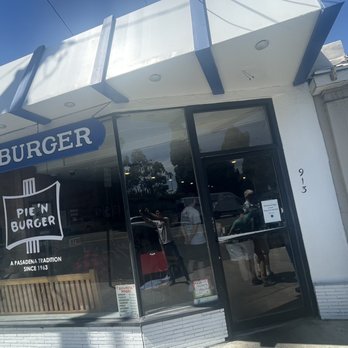 Pie 'n Burger - Exterior - Burgers Near Me - Pasadena, California