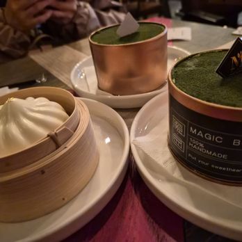La Luna Tea and Dessert Bar - Matchamisu Box 抹茶提拉米苏盒子 Luna Bun 招牌面包 - Desserts Near Me - Las Vegas, Nevada