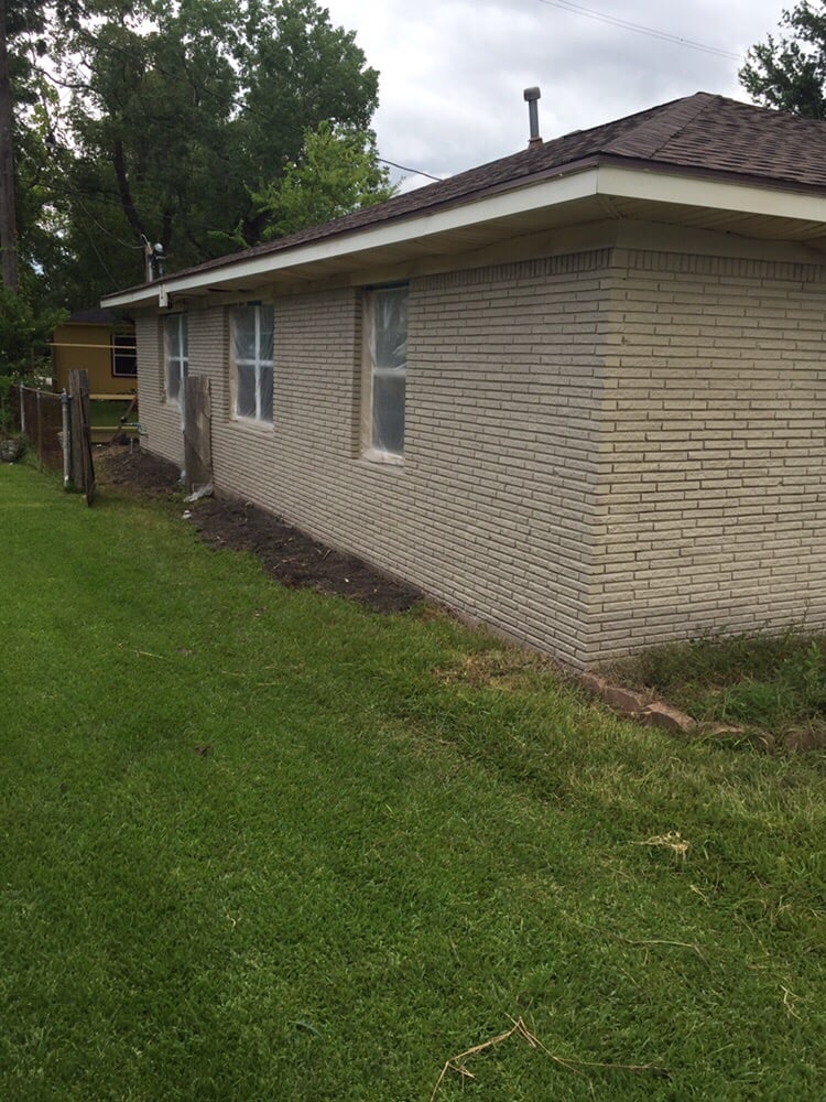 Slide of Metro Roofing