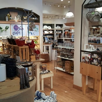 Williams-Sonoma - the inside of a store - Kitchen & Bath Near Me - Henderson, Nevada Williams-Sonoma - the inside of a store - Kitchen & Bath Near Me - Henderson, Nevada