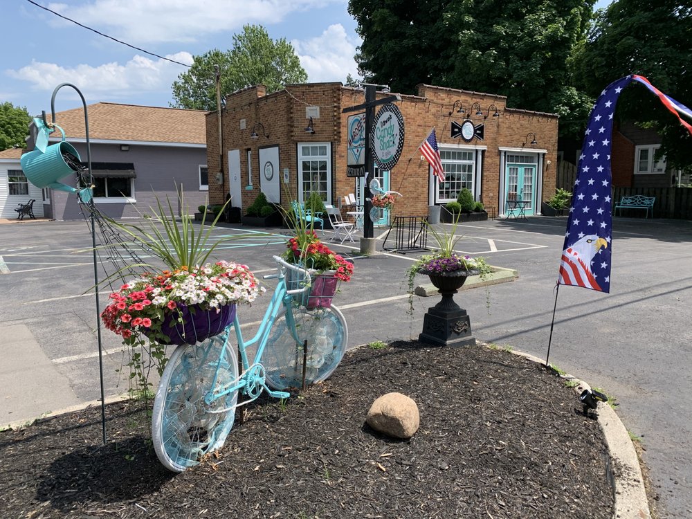 DAWN’S CANDY SHACK & GIFTS Updated August 2024 69 Photos 6045