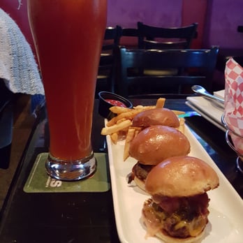 28 West - Michelada and cheese sliders with bacon - Sports Bars Near Me - Alhambra, California