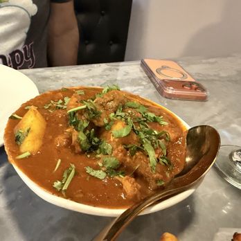 Maharaja Indian Cuisine - Chicken Vindaloo - Indian Near Me - Albuquerque, New Mexico