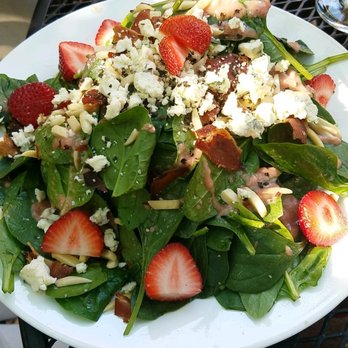 Kaos Pizzeria - strawberry spinach salad - Pizza Near Me - Denver, Colorado
