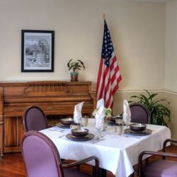 Colonial Manor Care Center
