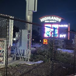 Las Iguanitas - Sign next to location