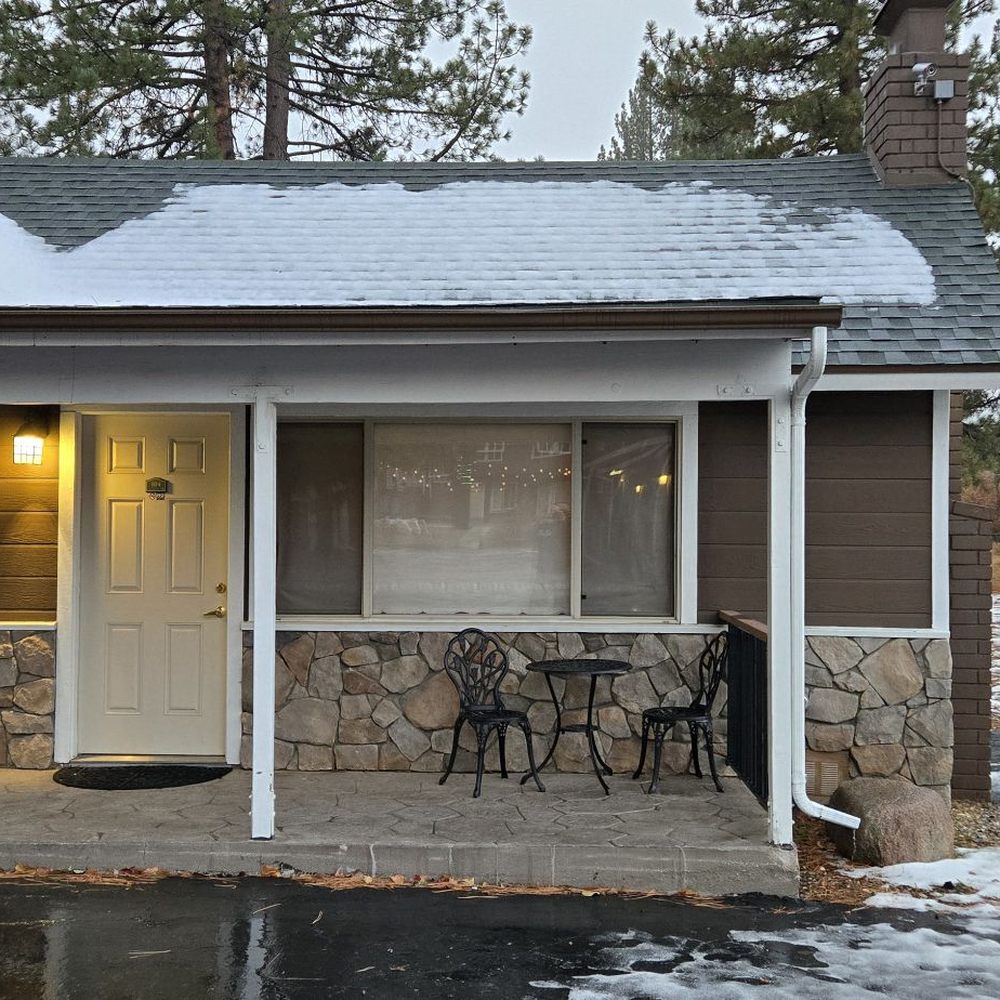 Bay Meadows Resort - Resorts Near Me - Big Bear Lake, California