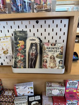 Old Town Books by null